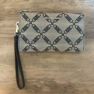 Michael Kors wristlet wallet